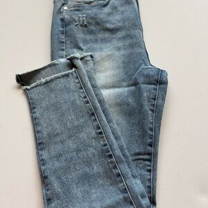 NWT‎ Women's Tractr Crop Straight Fram Hem Size 10/30 (E5)